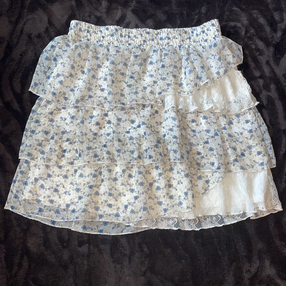 Maurices Sz  M tiered ruffle midi skirt